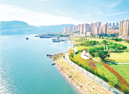 碧水藍(lán)天美云陽。