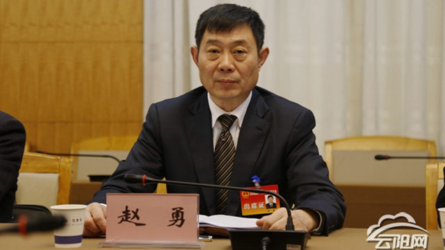 趙勇參加縣十七屆人大四次會議第一代表團審議政府工作報告